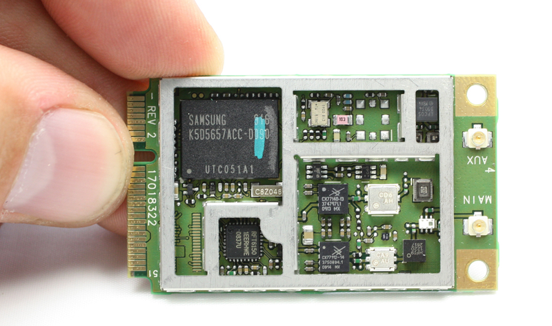 Illustration for article titled The Kindle DX Disassembled